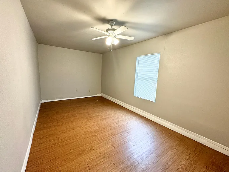2116 Gaston Place Dr #B — Photo 14