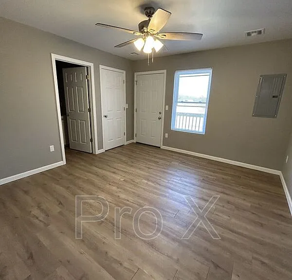 716 N Columbus St #A — Photo 7