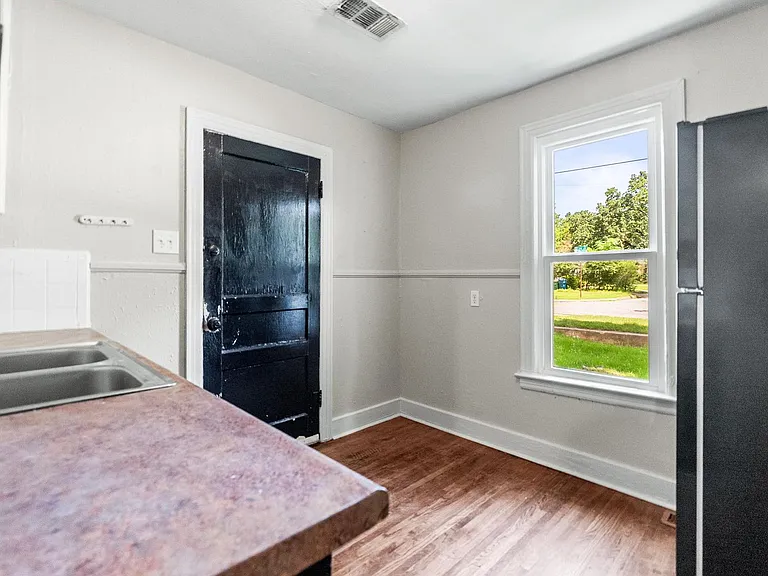 5617 Lee Ave — Photo 19