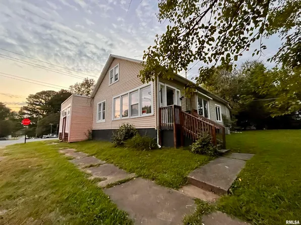1201 E Clark St, West Frankfort, IL 62896