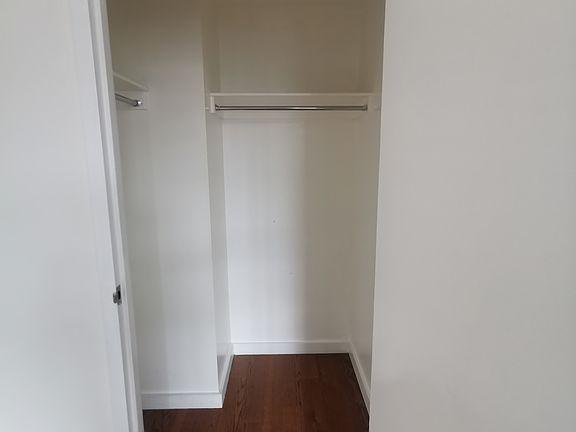 5th image of 4028 College Point Blvd APT 1808