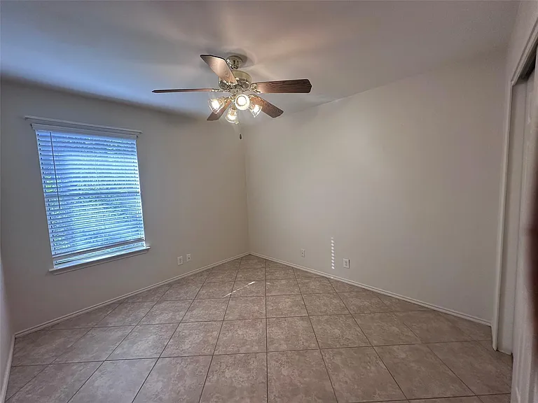 605 Blair Ave — Photo 15