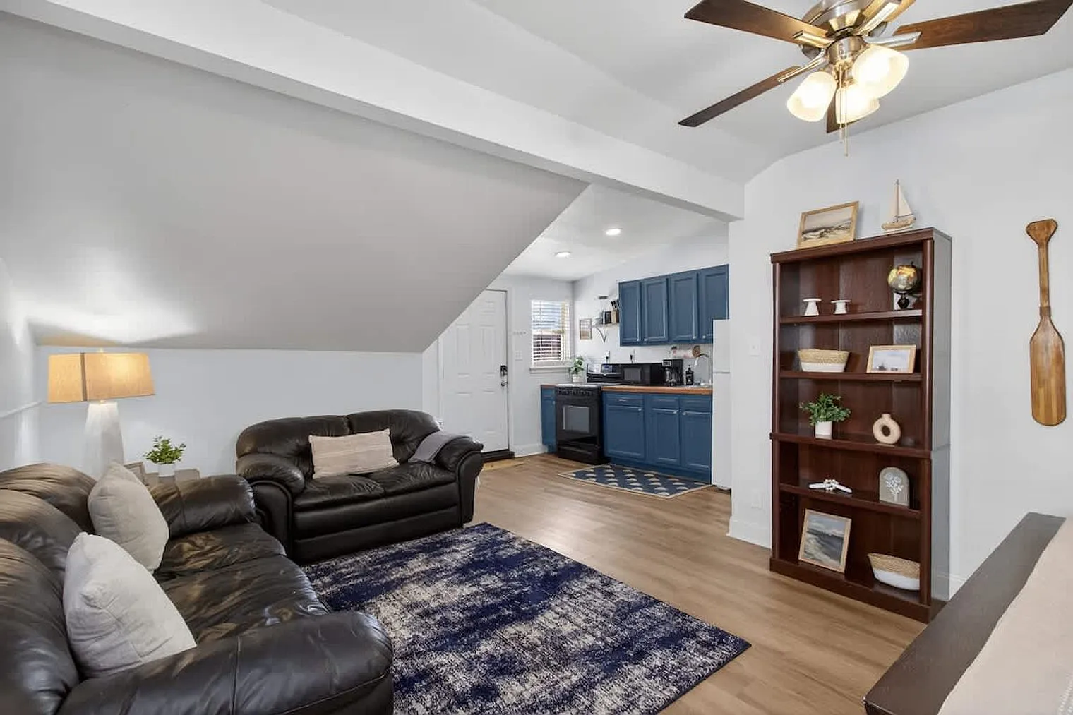 1 bed, 1.0 bath, $2,217 — Photo 1