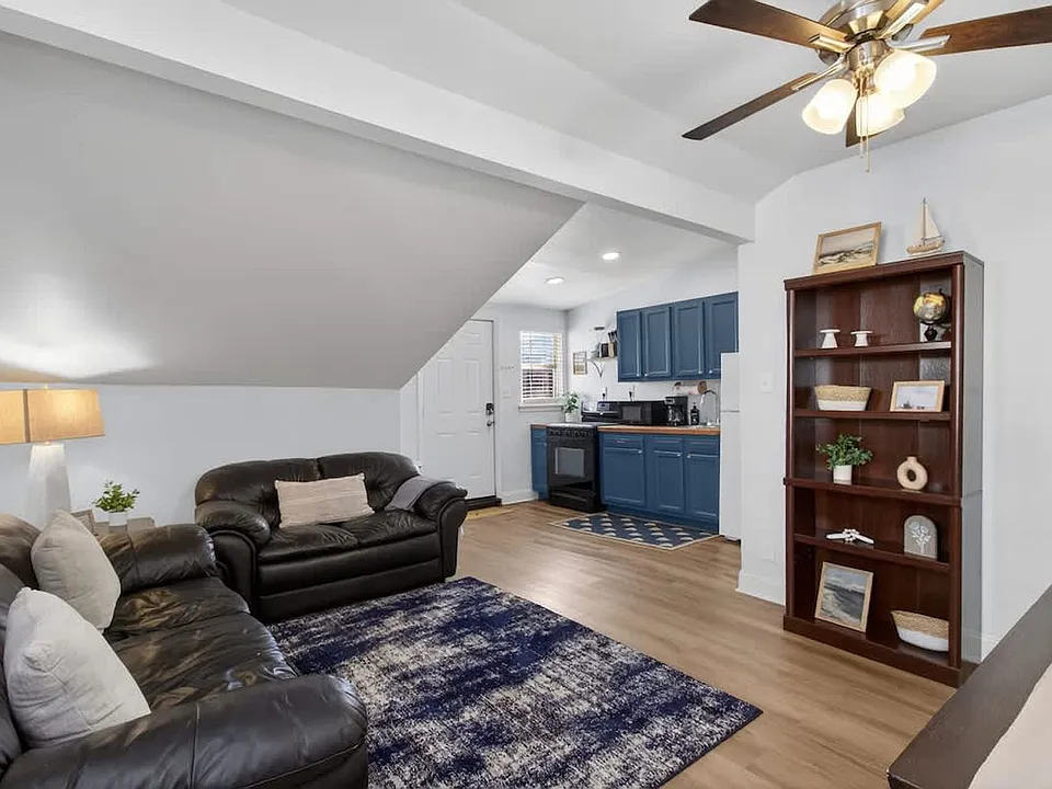 1427 W Ocean View Ave #2-ID1533636P