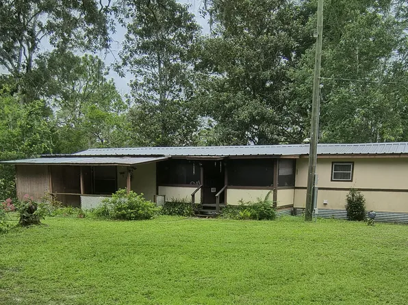 18250 Caufield Rd, Spring Hill, FL 34610