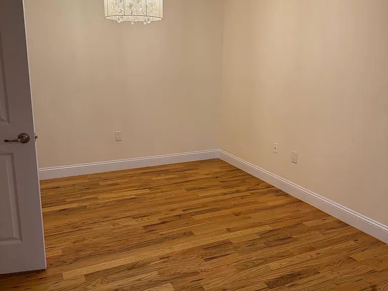 55 68th St #2B — Photo 22