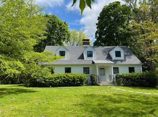106 Linden Farms Rd, Locust Valley, NY 11560