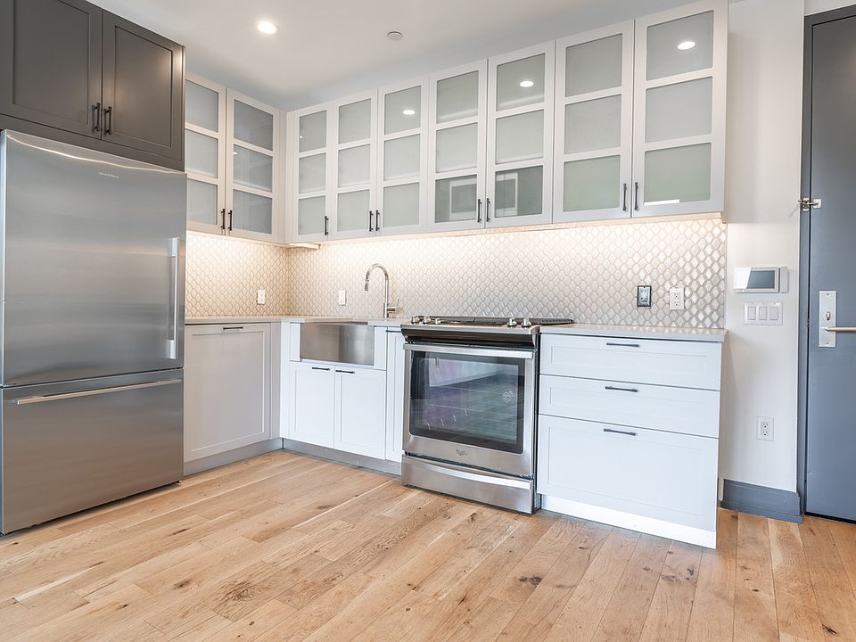 1st image of 10 Montieth St #498