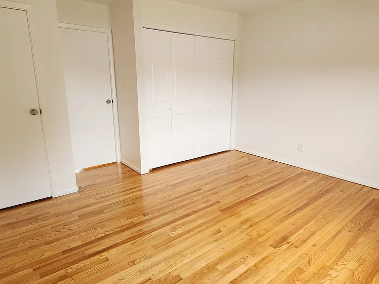 342 Fairmont Ave — Photo 158