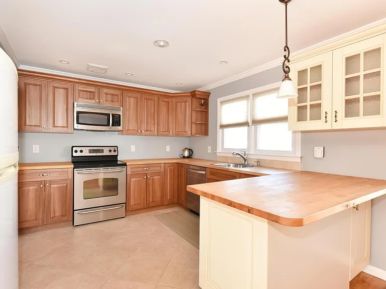 Kitchen 1-4
