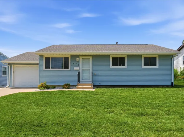 310 Peace Ave NW, Cedar Rapids, IA 52405