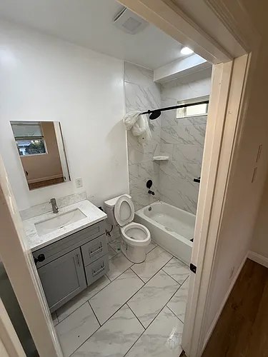 818 E 21st St #1 Photo 1 818 E 21st St #1 Photo 1