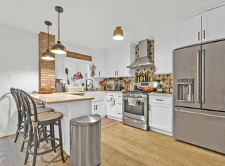 23-71 36th St FLOOR 1, Astoria, NY 11105