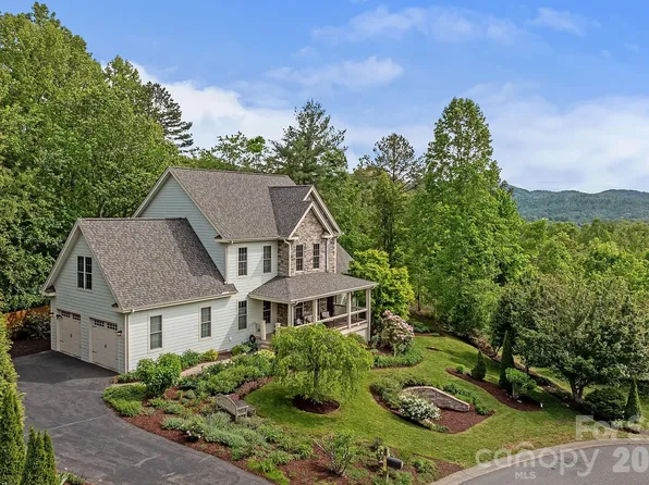 34 Carden Dr, Weaverville, NC 28787