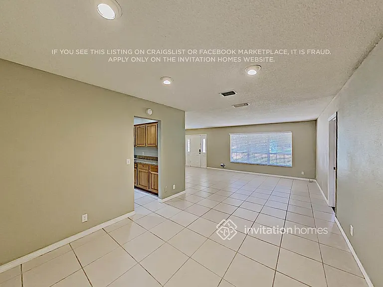 12725 Newton Pl — Photo 6