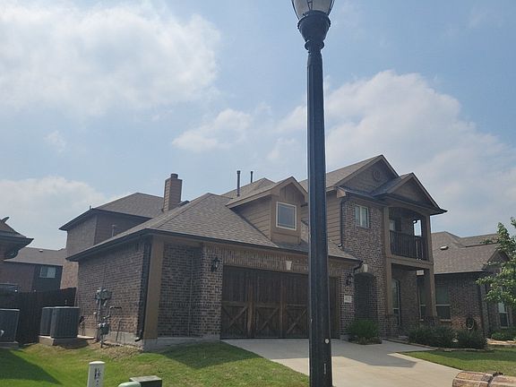 5th image of 413 Bamborough Dr