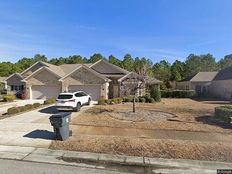 3 bed, 1758 sqft, $2,200 — Photo 1