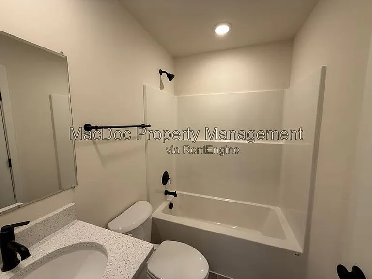 387 Forest Grove Rd — Photo 24