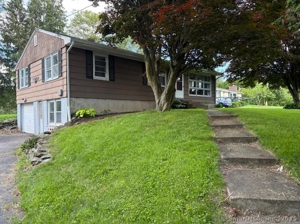 127 Stockhouse Road, Bozrah, CT 06334