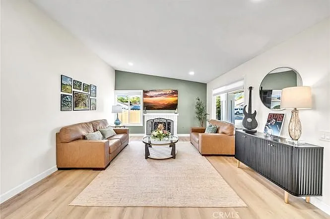 3761 Provincetown Ave — Photo 3