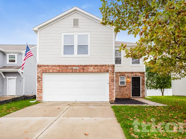 10892 Woods Dr, Ingalls, IN 46048