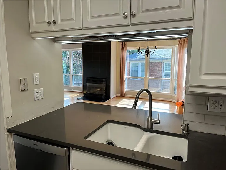 209 14th St NE #315 — Photo 6