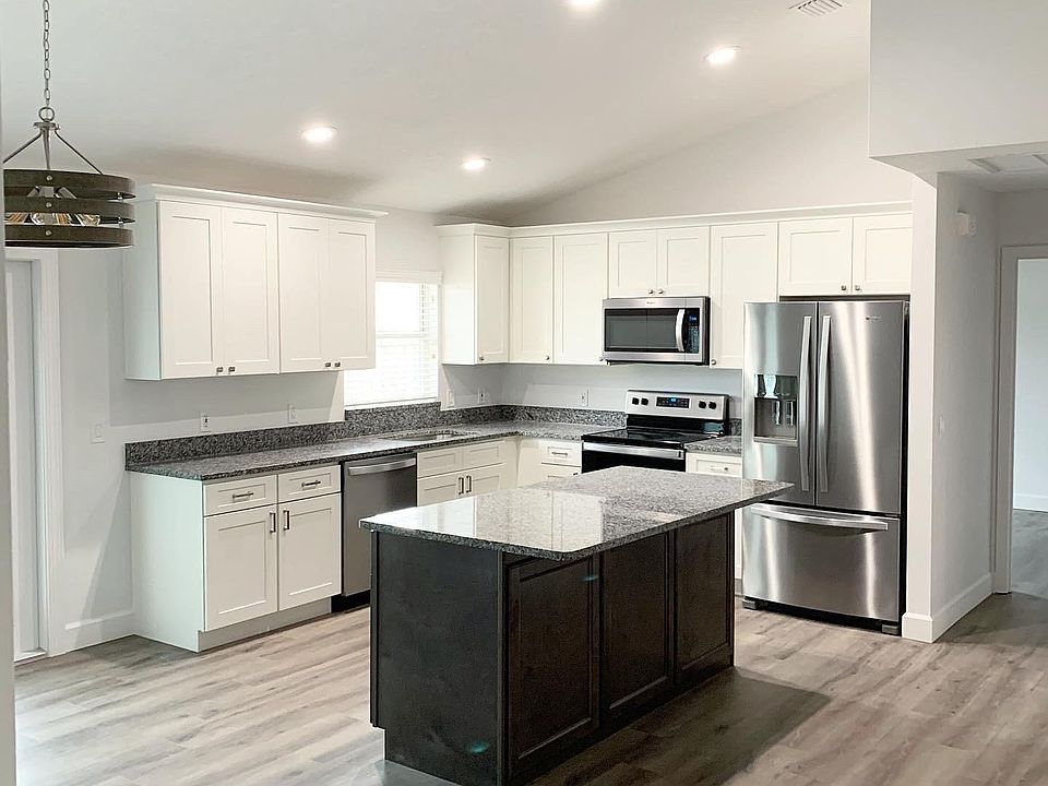 2nd image of 4943 78th St E