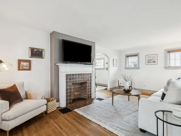 694 Grandon Ave, Columbus, OH 43209