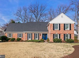 3718 Carriage House Ct, Alexandria, VA 22309