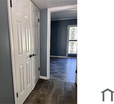 3 bed, $1,300 — Photo 2