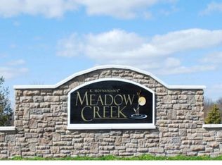 24 Fells Dr, Manalapan, NJ 07726