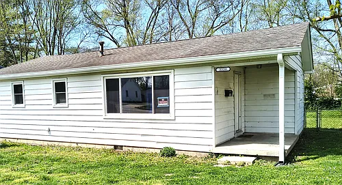 2220 Indiana Ave Photo 1