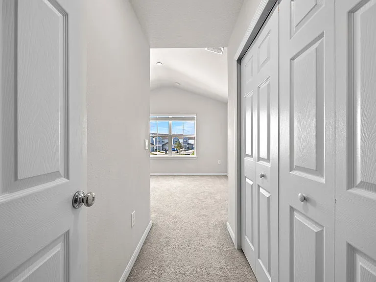 3971 Plainview Dr — Photo 38