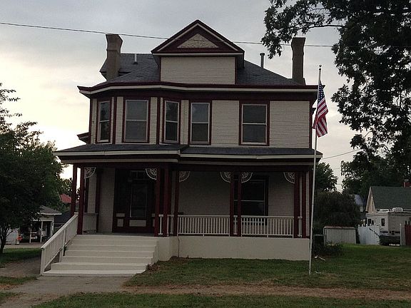 2nd image of 707 State St