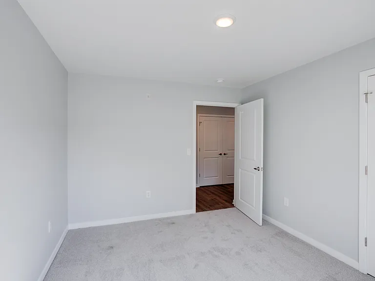 Cypress Point Apartments — Photo 10