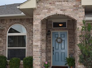 2239 Blue Jay Dr, Edmond, OK 73012