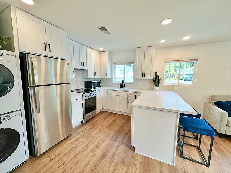 3234 Roberta Ln #3 — Photo 1