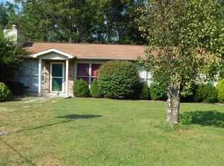 30 Foxwood Dr, Crossville, TN 38571