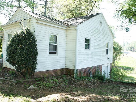 2nd image of 517 Beverly Dr