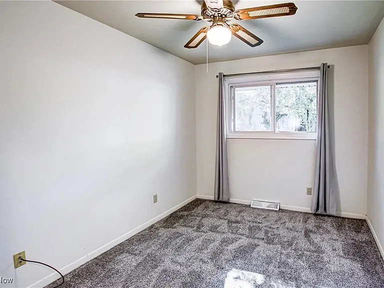 7660 Holly Dr — Photo 18