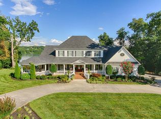 112 Turtle Cove Ct, Lenoir City, TN 37772