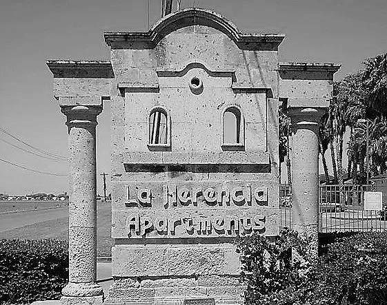 La Herencia Apartments