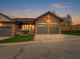 513 Nova Scotia Ct #10, Woodstock, ON N4S8Z3