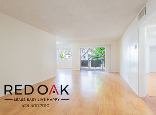 319 1/2 S Clark Dr #102, Los Angeles, CA 90048