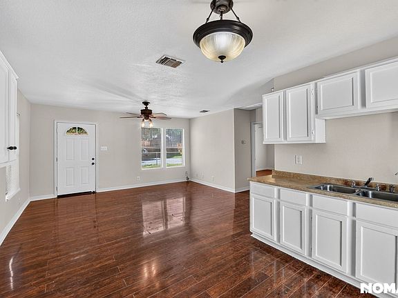 4th image of 1534 Mardell St