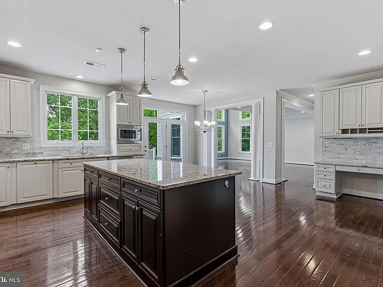 1751 Tysons Crest Ln — Photo 12