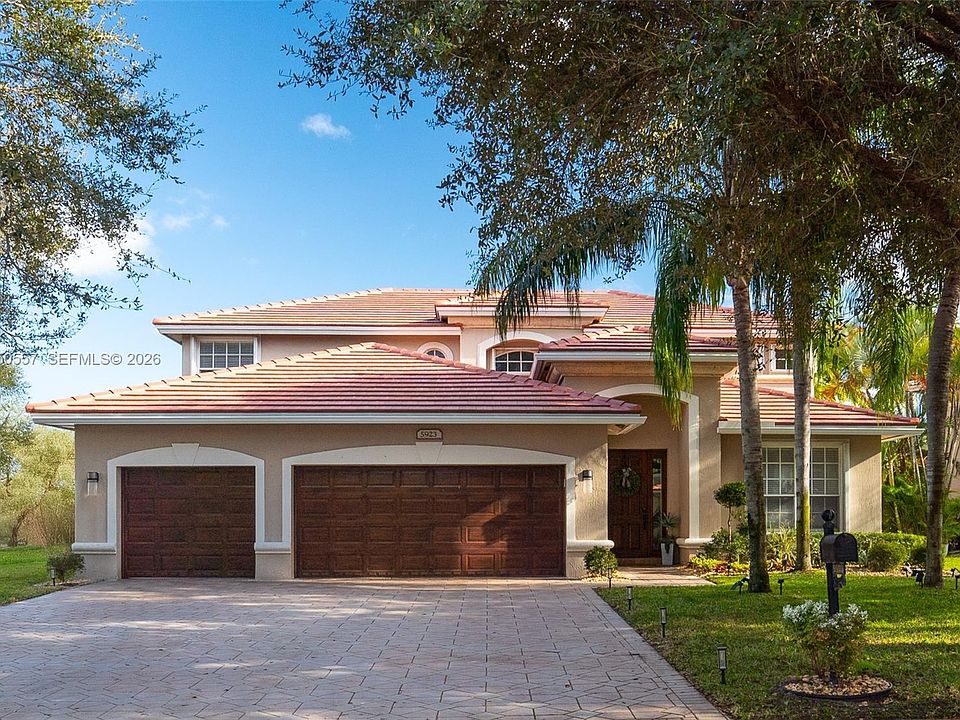 1st image of 5923 NW 54th Cir
