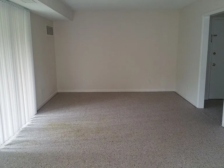 5001 Boonsboro Rd — Photo 3