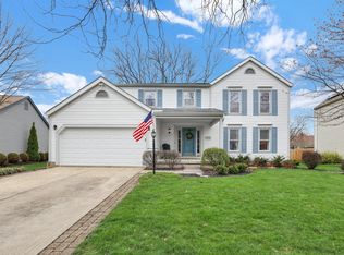 2923 Honeysuckle Ln, Hilliard, OH 43026