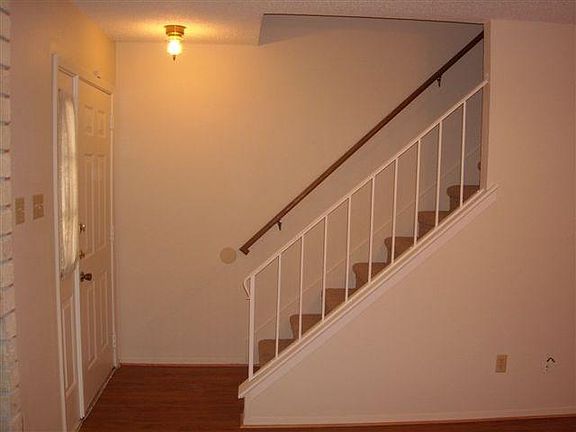 5th image of 8400 Jamestown Dr APT 426